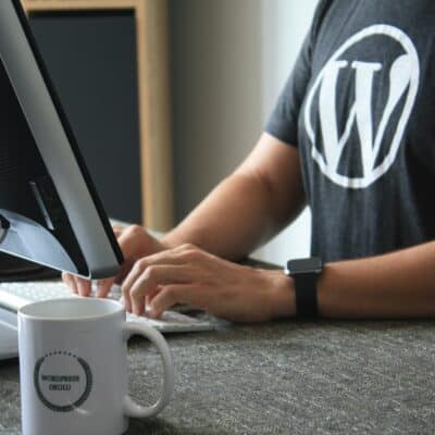 WordPress vs site sur mesure : que choisir pour votre projet web ?
